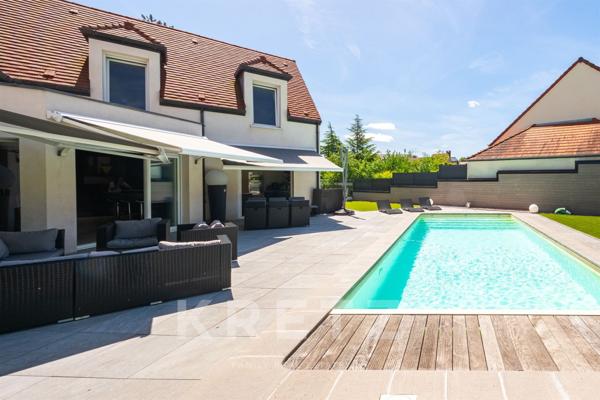 RARE  SUR SECTEUR PRISE - CONTEMPORAINE FAMILIALE AVEC PISCINE - AUX PORTES DE DIJON
