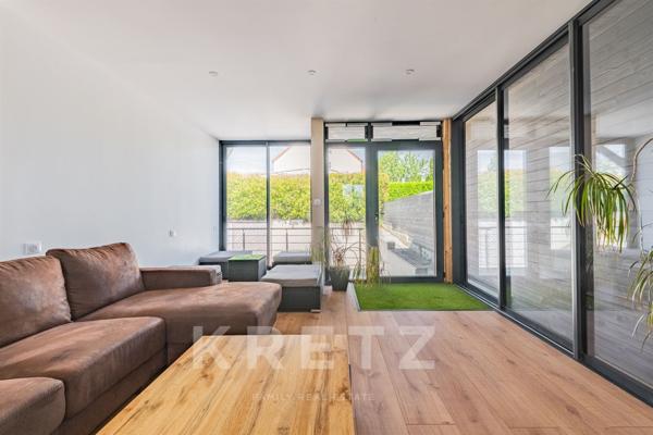 RARE  SUR SECTEUR PRISE - CONTEMPORAINE FAMILIALE AVEC PISCINE - AUX PORTES DE DIJON