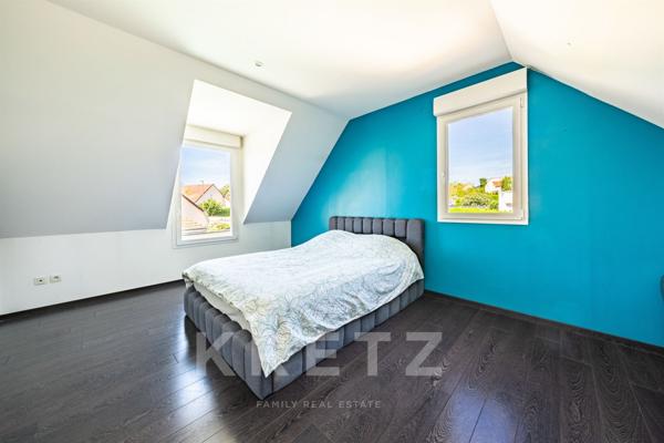 RARE  SUR SECTEUR PRISE - CONTEMPORAINE FAMILIALE AVEC PISCINE - AUX PORTES DE DIJON