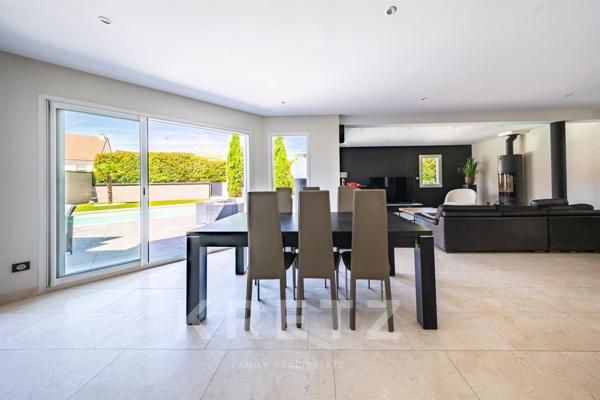RARE  SUR SECTEUR PRISE - CONTEMPORAINE FAMILIALE AVEC PISCINE - AUX PORTES DE DIJON