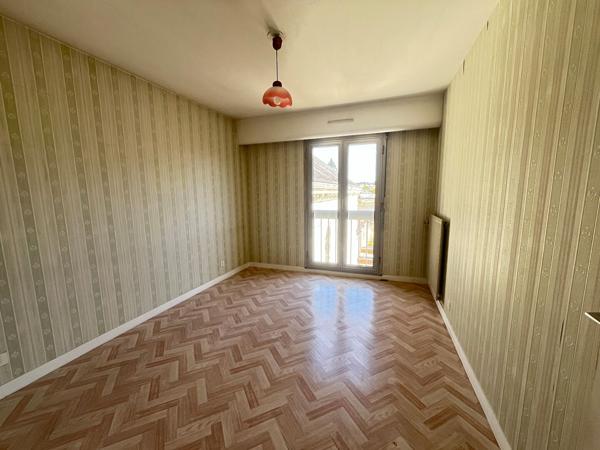 T3 RESIDENCE SECURISE EN HYPER CENTRE