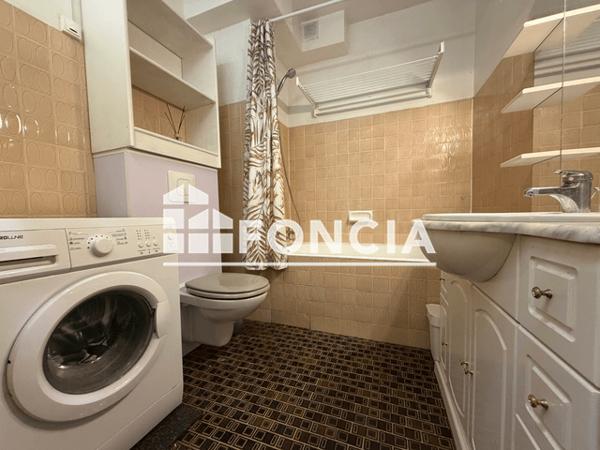 Location Appartement meublé 2 pièces 38.28 m² - La Rochelle 17000
