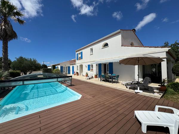 Le Gua - Villa familiale avec piscine et prestations haut de gamme Le gua