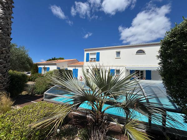 Le Gua - Villa familiale avec piscine et prestations haut de gamme Le gua