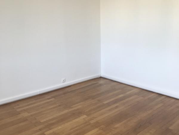 Location Appartement pièce Beauvais (60000) - Centre-ville
