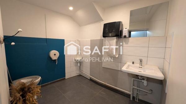 Idéal investisseur ! Immeuble de rapport de 4 logements et un restaurant