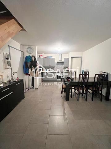 Idéal investisseur ! Immeuble de rapport de 4 logements et un restaurant