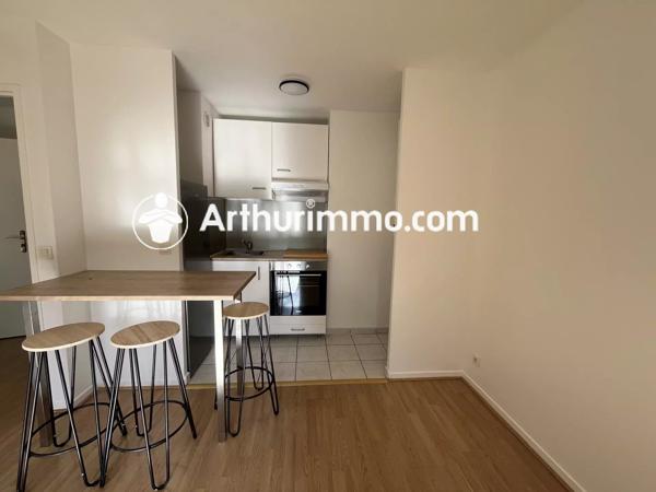 Location                                                      Appartement
                        
                     2 pièces                      35 m2                     à Moissy-Cramayel