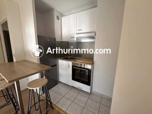 Location                                                      Appartement
                        
                     2 pièces                      35 m2                     à Moissy-Cramayel