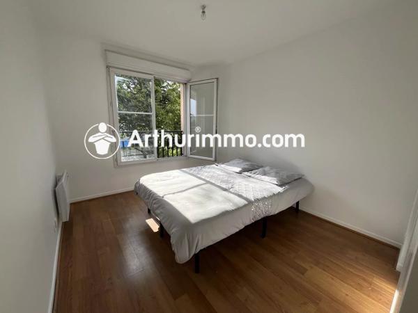 Location                                                      Appartement
                        
                     2 pièces                      35 m2                     à Moissy-Cramayel