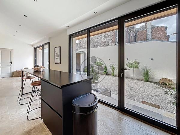 Vente Maison 7 pièces 185 m2 à Saint-Quentin