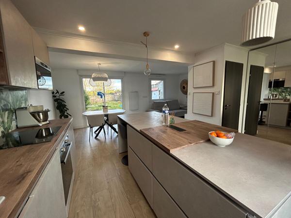 Calais  maison 2 chambres jardin et garage