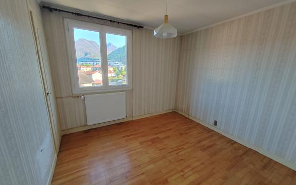 Appartement à vendre    4 pièces • 57,96 m2 Saint-Martin-le-Vinoux