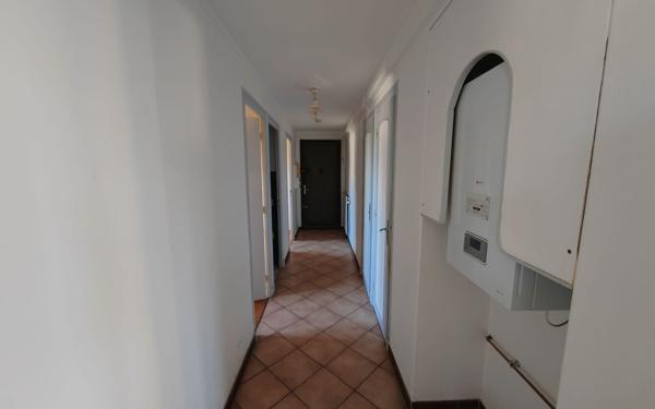 Appartement à vendre    4 pièces • 57,96 m2 Saint-Martin-le-Vinoux