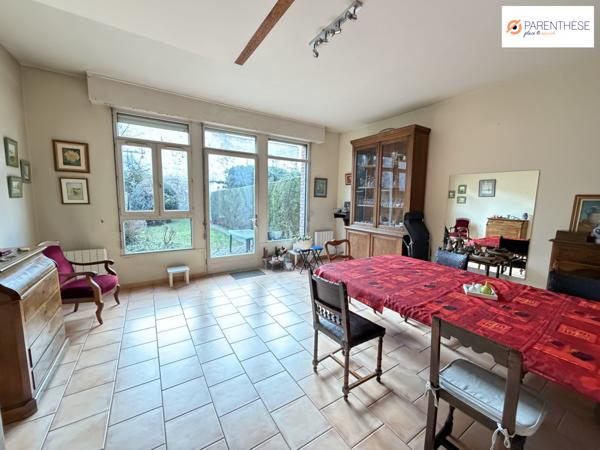 Vieux Lille Maison 4 chambres, bureau jardin et garage double