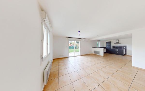 Maison à vendre    5 pièces • 94,07 m2 Reyrieux