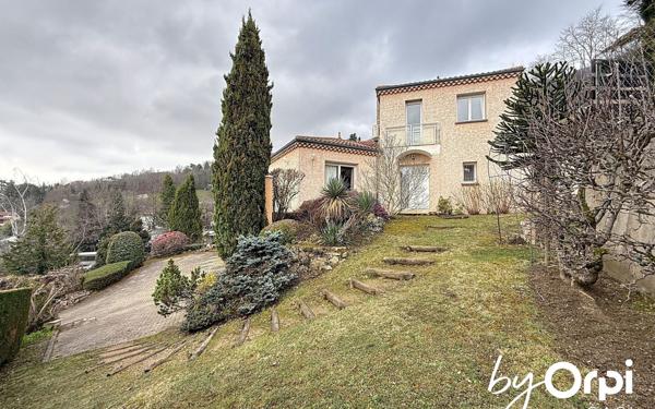 Maison à vendre    7 pièces •  Chamalières