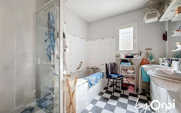 Maison à vendre    7 pièces •  Chamalières