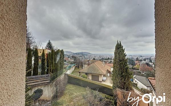 Maison à vendre    7 pièces •  Chamalières