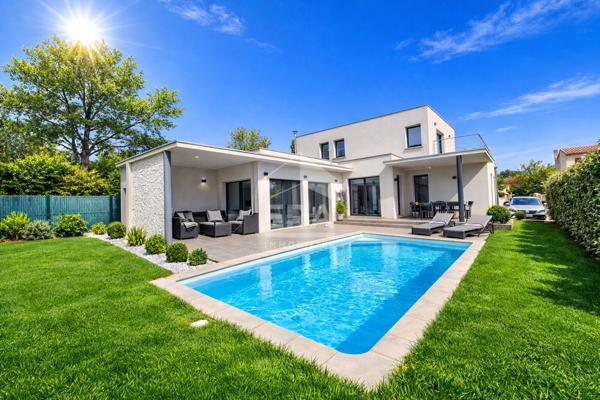 Maison  Contemporaine Mallemort 5 pièces 168 m2