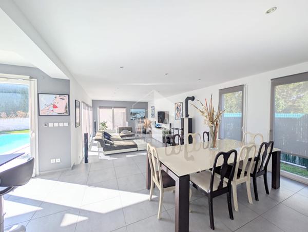 Maison  Contemporaine Mallemort 5 pièces 168 m2