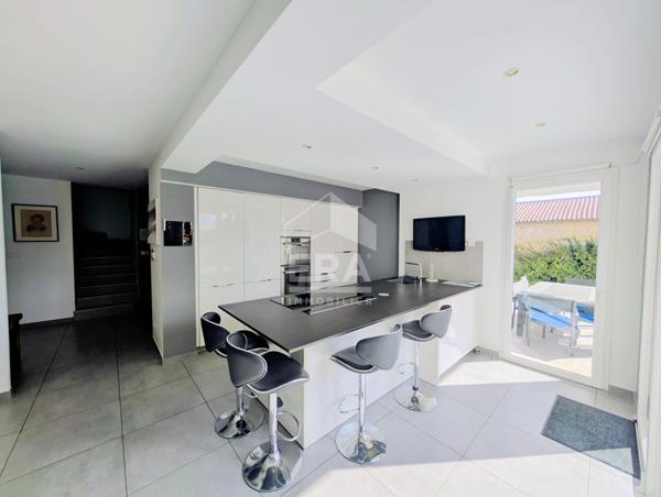 Maison  Contemporaine Mallemort 5 pièces 168 m2