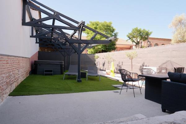 Maison à BEAUMONT-DE-LOMAGNE, 82500 - 3 pièces 230m²