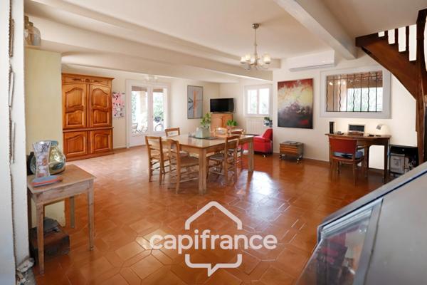 Maison à vendre 7 pièces LA CADIERE D'AZUR (83)