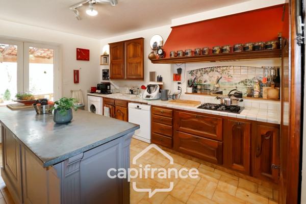 Maison à vendre 7 pièces LA CADIERE D'AZUR (83)