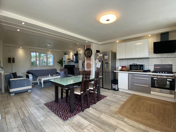 Maison - 6 pièces - 165 m²