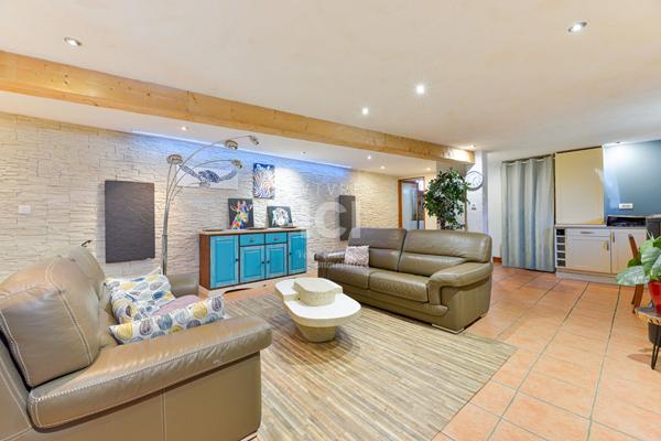 Maison - 6 pièces - 165 m²