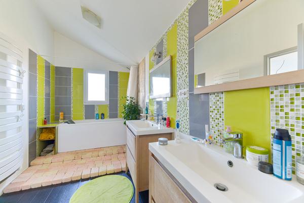 Maison - 6 pièces - 165 m²