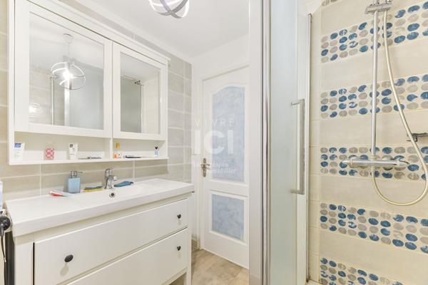 Maison - 6 pièces - 165 m²