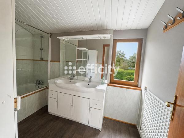 Maison
         4 pièces
        - 91 m² 262 000 € *