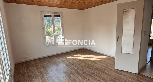 Location Appartement 3 pièces 67.45 m² - Digne-les-bains 04000
