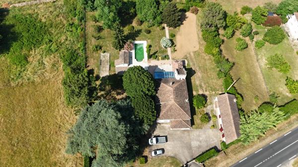 Belle villa dans un cadre verdoyant