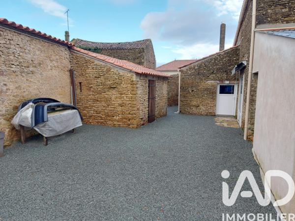 Maison à vendre 4 pièces 90 m² Bazoges-en-Pareds