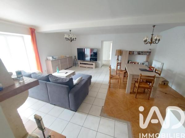 Maison à vendre 4 pièces 90 m² Bazoges-en-Pareds