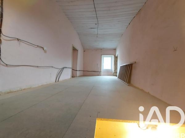 Maison à vendre 4 pièces 90 m² Bazoges-en-Pareds