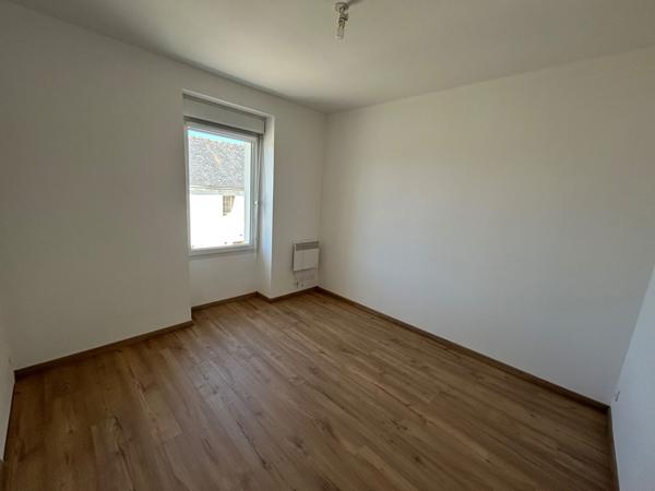 PLOUGAR- Maison - 6 pièces - 159m2 Plougar