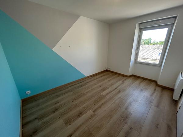 PLOUGAR- Maison - 6 pièces - 159m2 Plougar