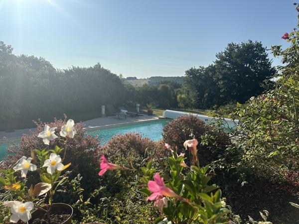 Beaupuy (82600) Maison familiale avec parc piscine et grand garage