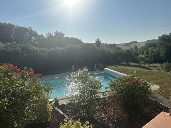 Beaupuy (82600) Maison familiale avec parc piscine et grand garage