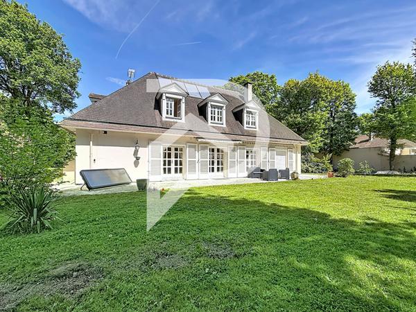 Maison 8 pièces 170.76 m2