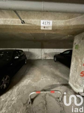 Parking for sale 11 m² Courbevoie