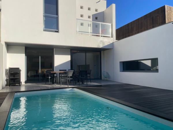 Vente Maison La Rochelle 1 395 000 € HAI - 180 m2 - 4 Chambres - Réf. 693-TERREETMER17_693