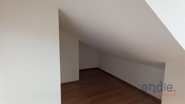 ROSENAU – Superbe appartement 3 pièces au dernier étage – 62,13 m² habitables et 91,48 m² au sol