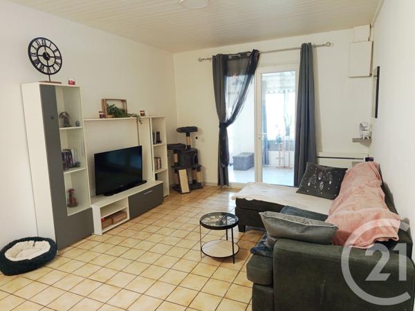 Appartement T2 à vendre  2 pièces - 42 m 2   LA ROCHELLE  - 17