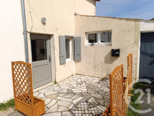 Appartement T2 à vendre  2 pièces - 42 m 2   LA ROCHELLE  - 17