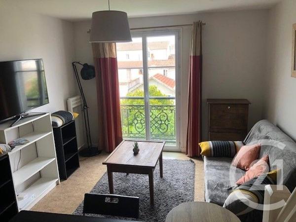 Appartement T2 à vendre  2 pièces - 42 m 2   LA ROCHELLE  - 17